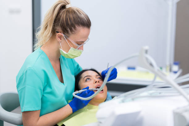 Best Cracked Tooth Emergency Dentist  in Lakesite, TN